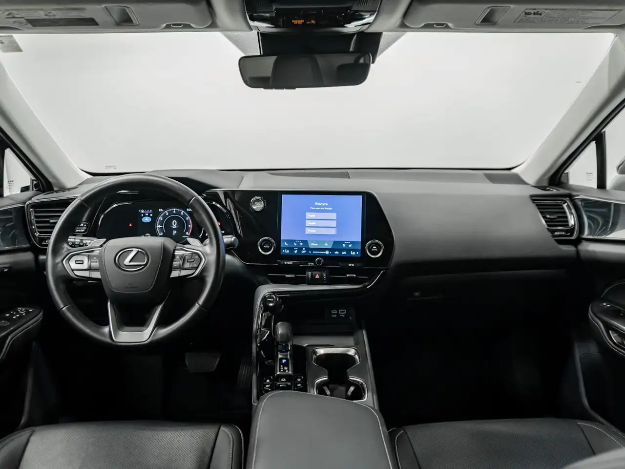 Lexus NX - Image 29