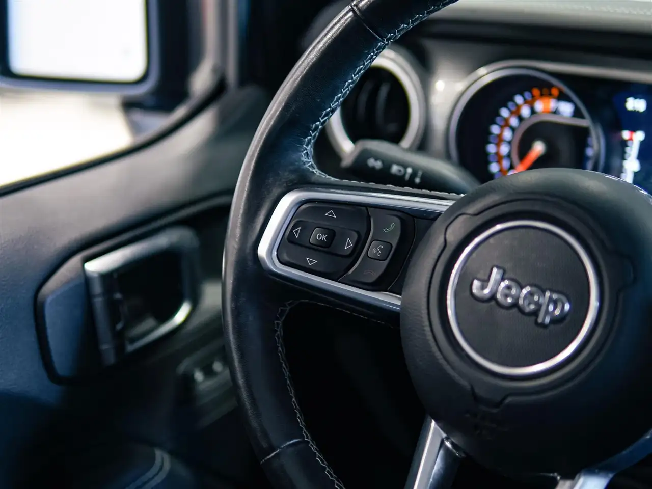 Jeep Wrangler - Image 27