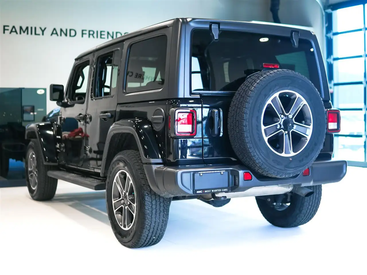 Jeep Wrangler - Image 11