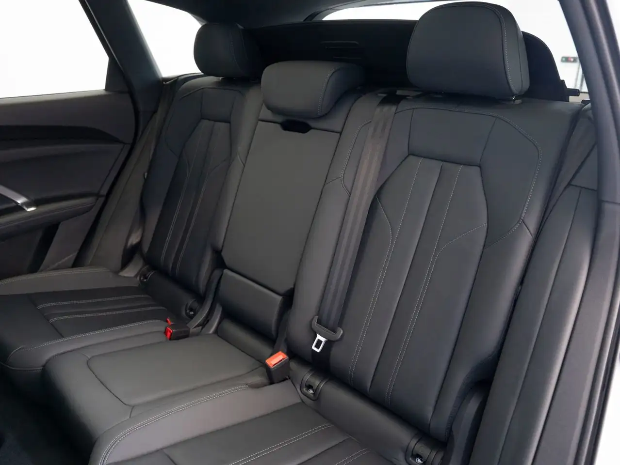 Audi Q5 - Image 17