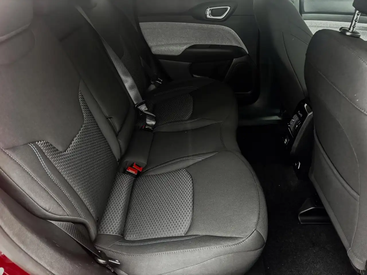 Jeep Compass - Image 11
