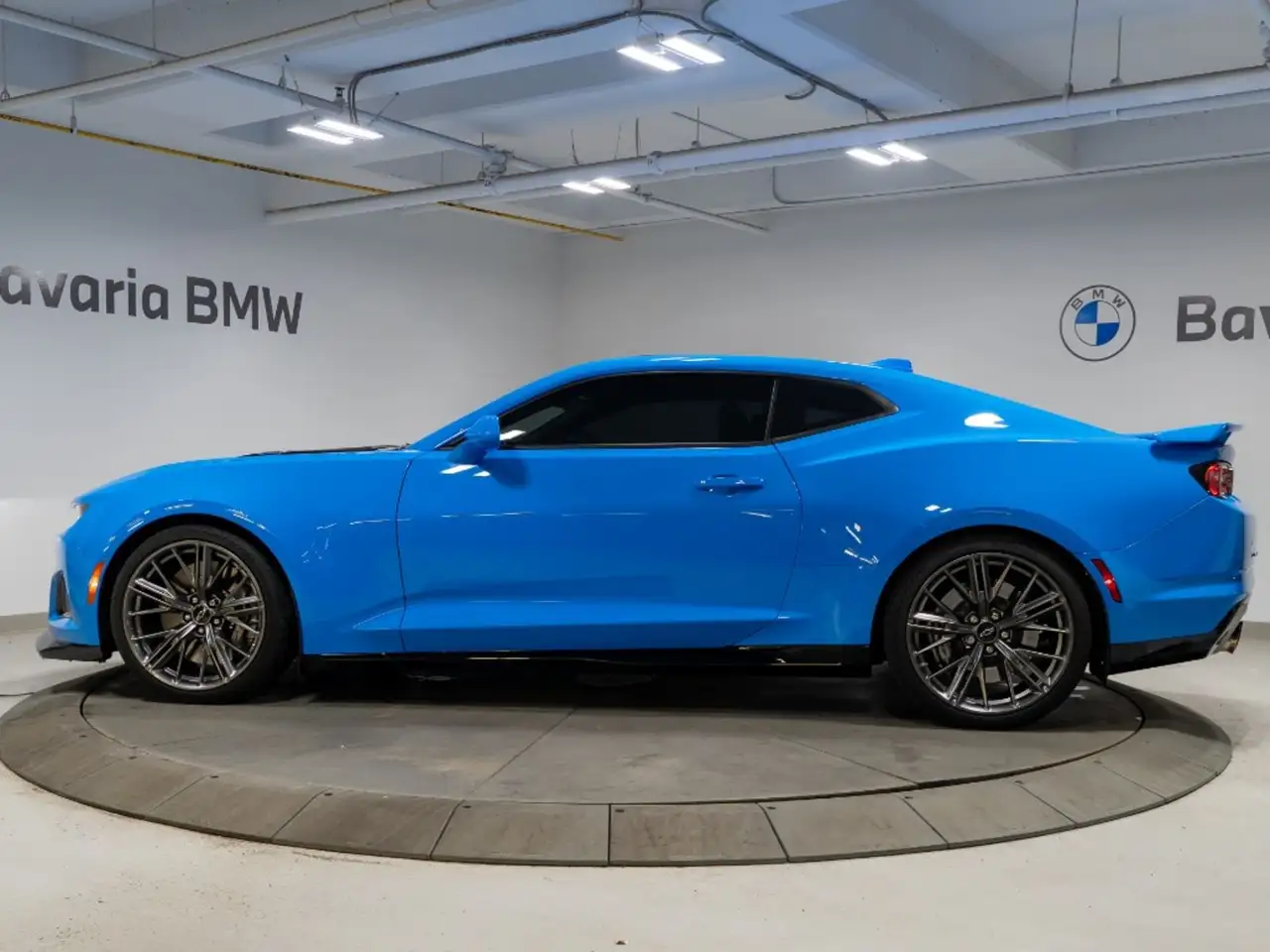 Chevrolet Camaro - Image 2
