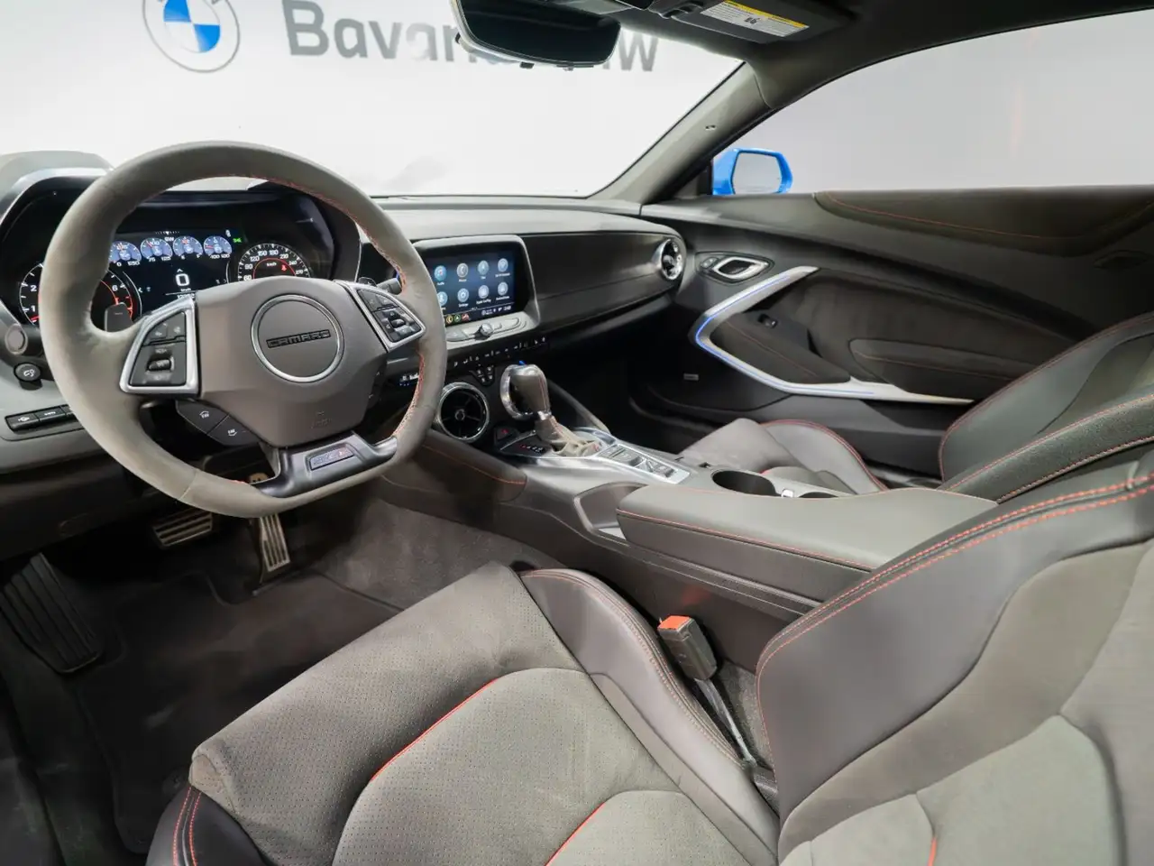 Chevrolet Camaro - Image 12