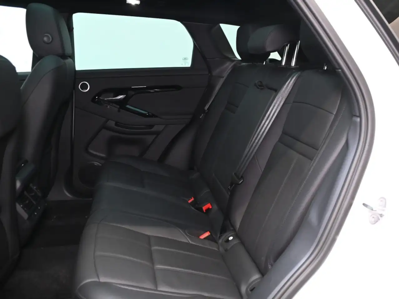 Land Rover Range Rover Evoque - Image 4