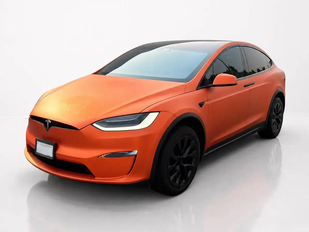 Tesla Model X - Image 10
