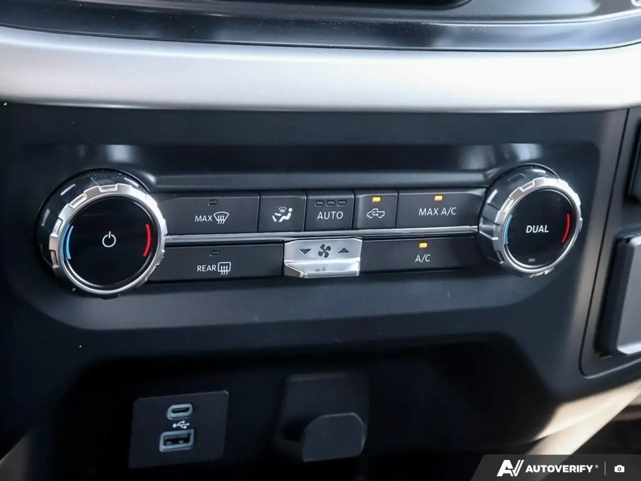 Ford F-150 - Image 20