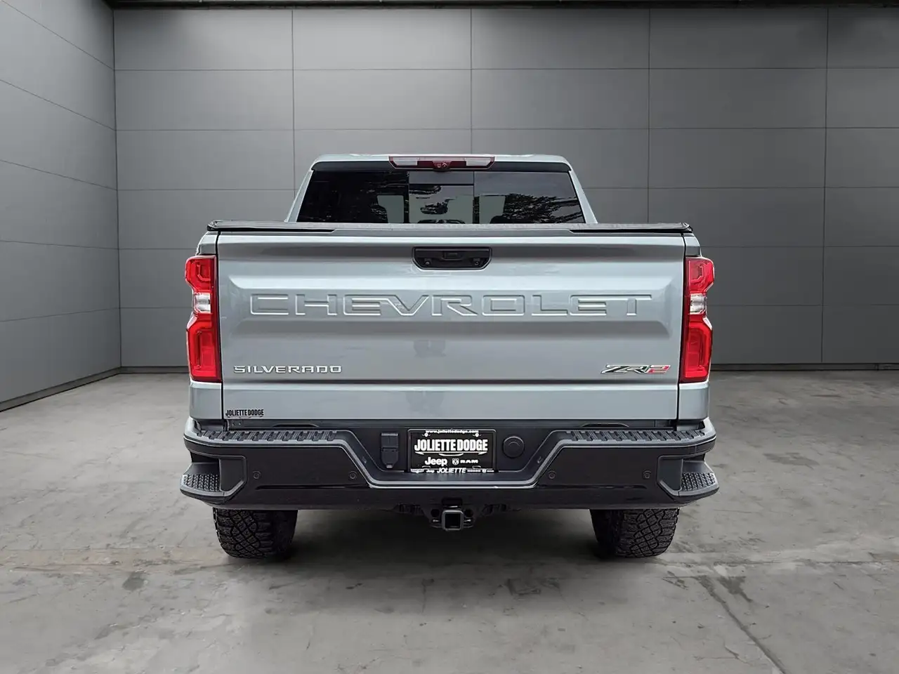 Chevrolet Silverado 1500 - Image 7