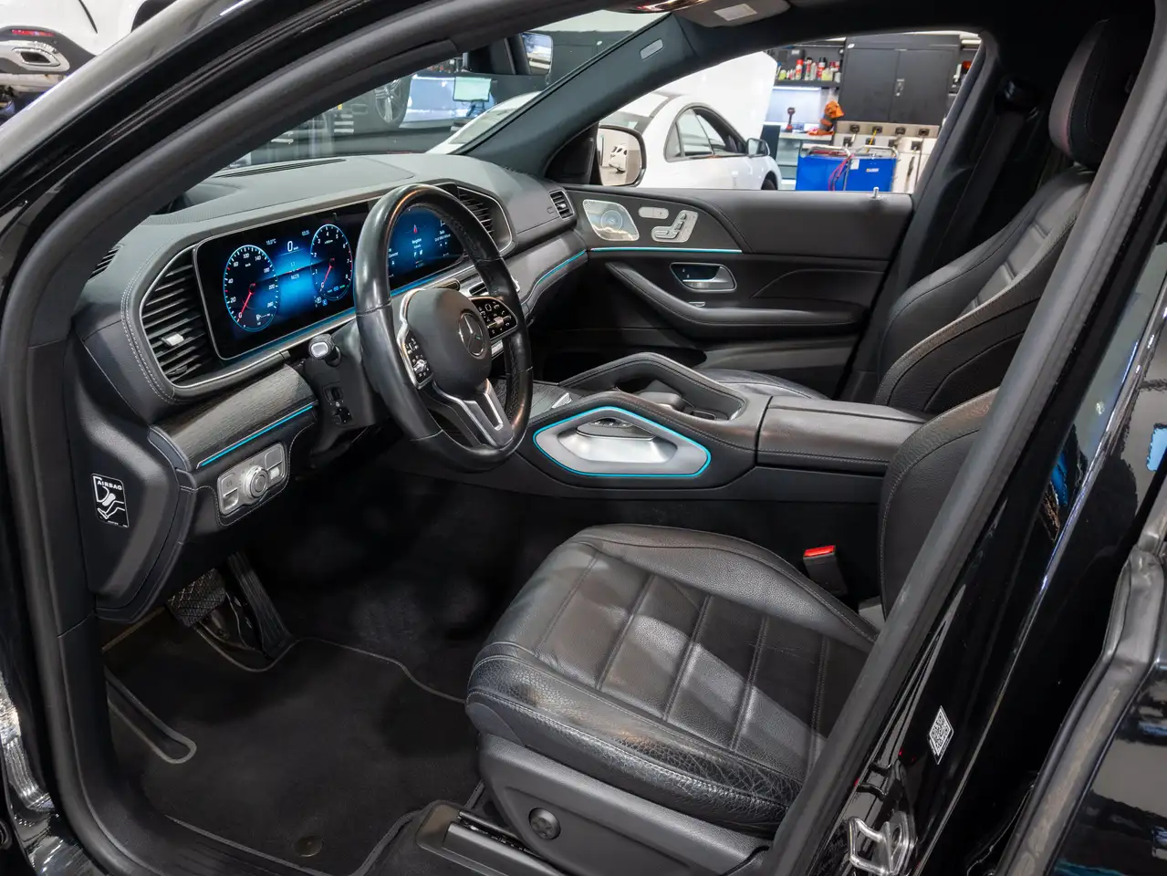 Mercedes-Benz GLE - Image 8