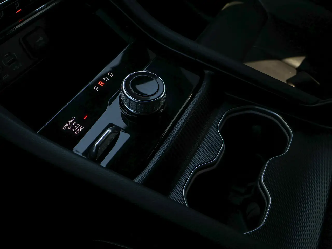 Jeep Grand Cherokee - Image 37