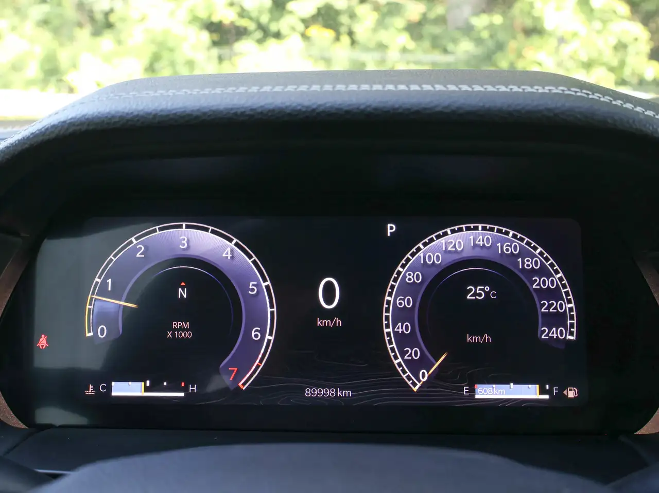 Jeep Grand Cherokee - Image 31