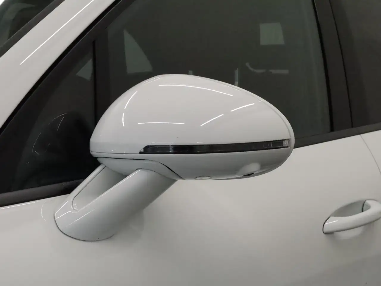 Porsche Macan - Image 4