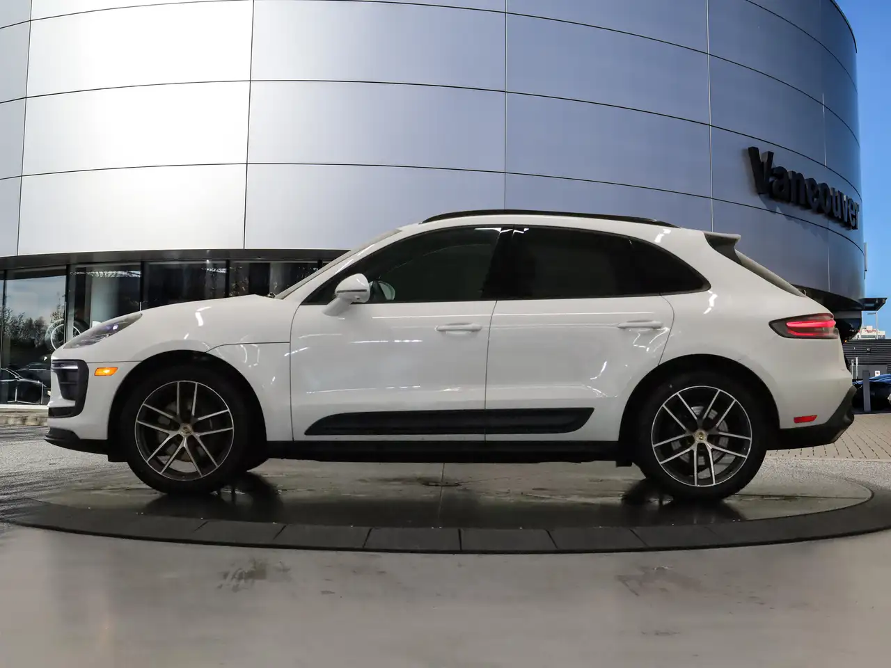 Porsche Macan - Image 5