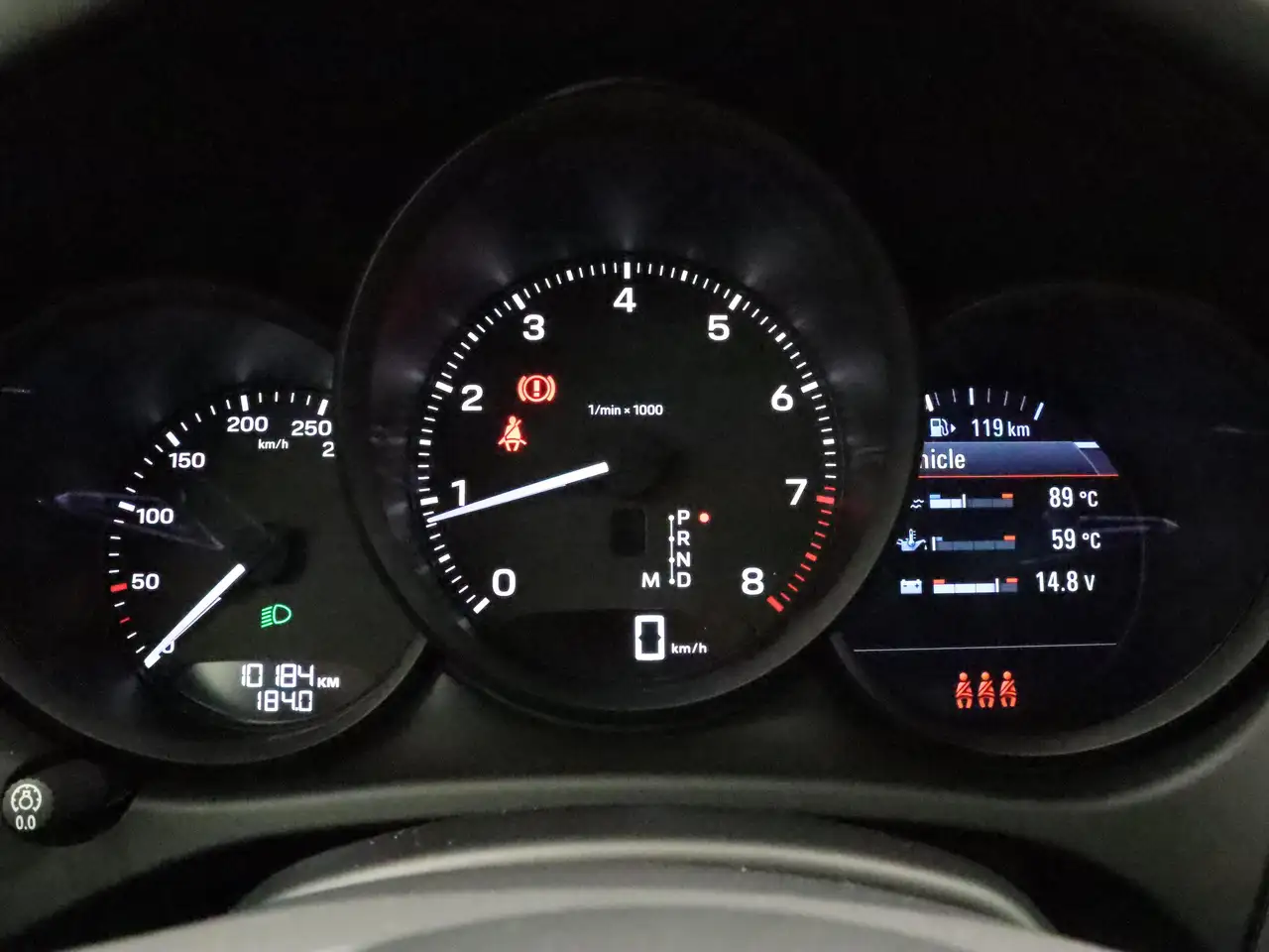 Porsche Macan - Image 18
