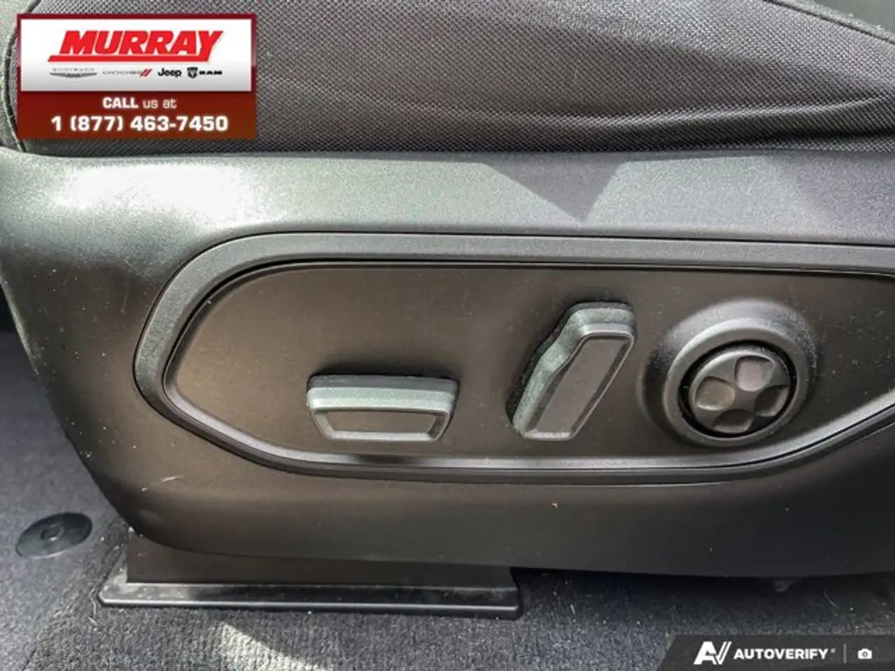 Jeep Grand Cherokee - Image 27