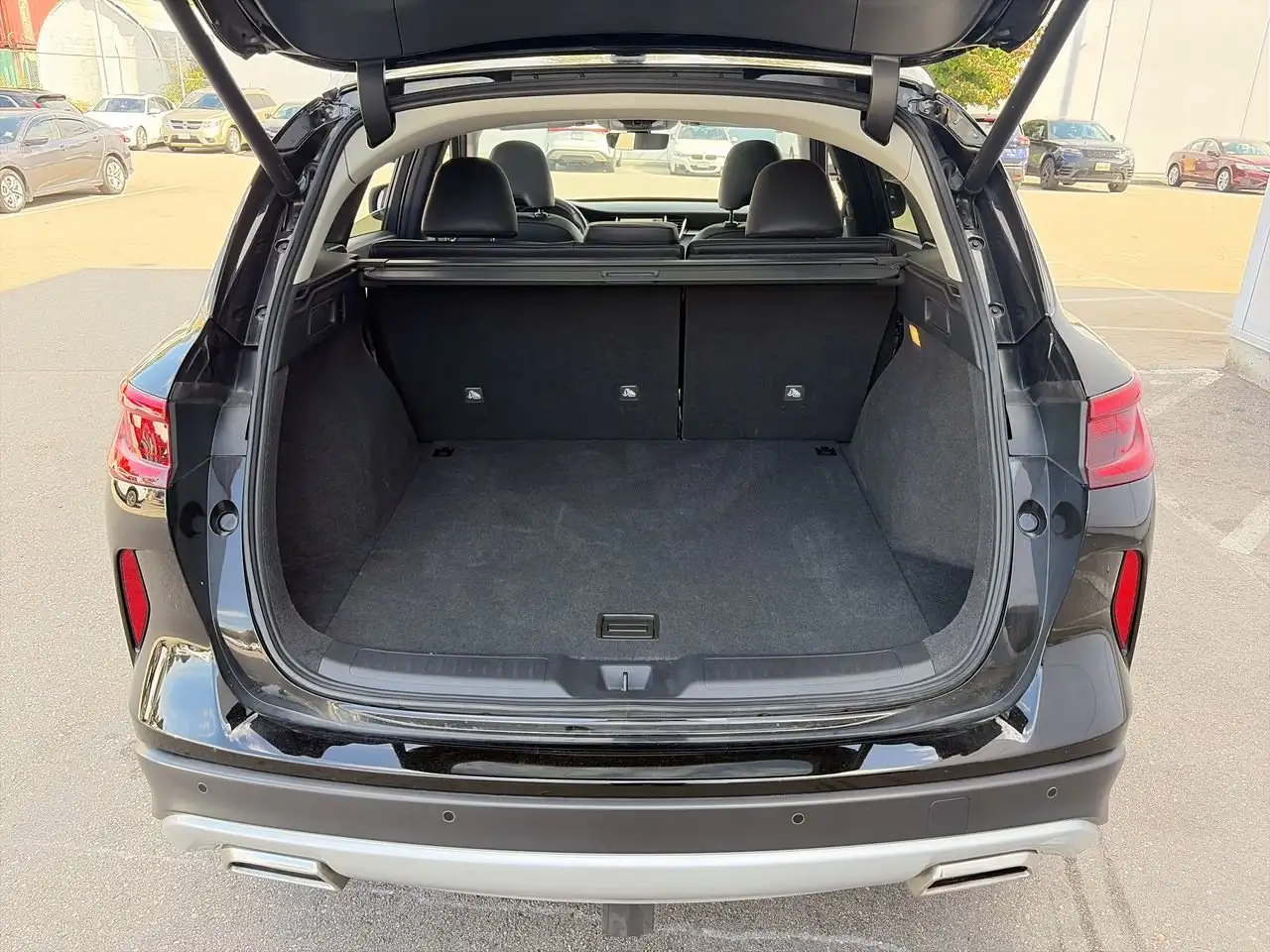 Infiniti QX50 - Image 32