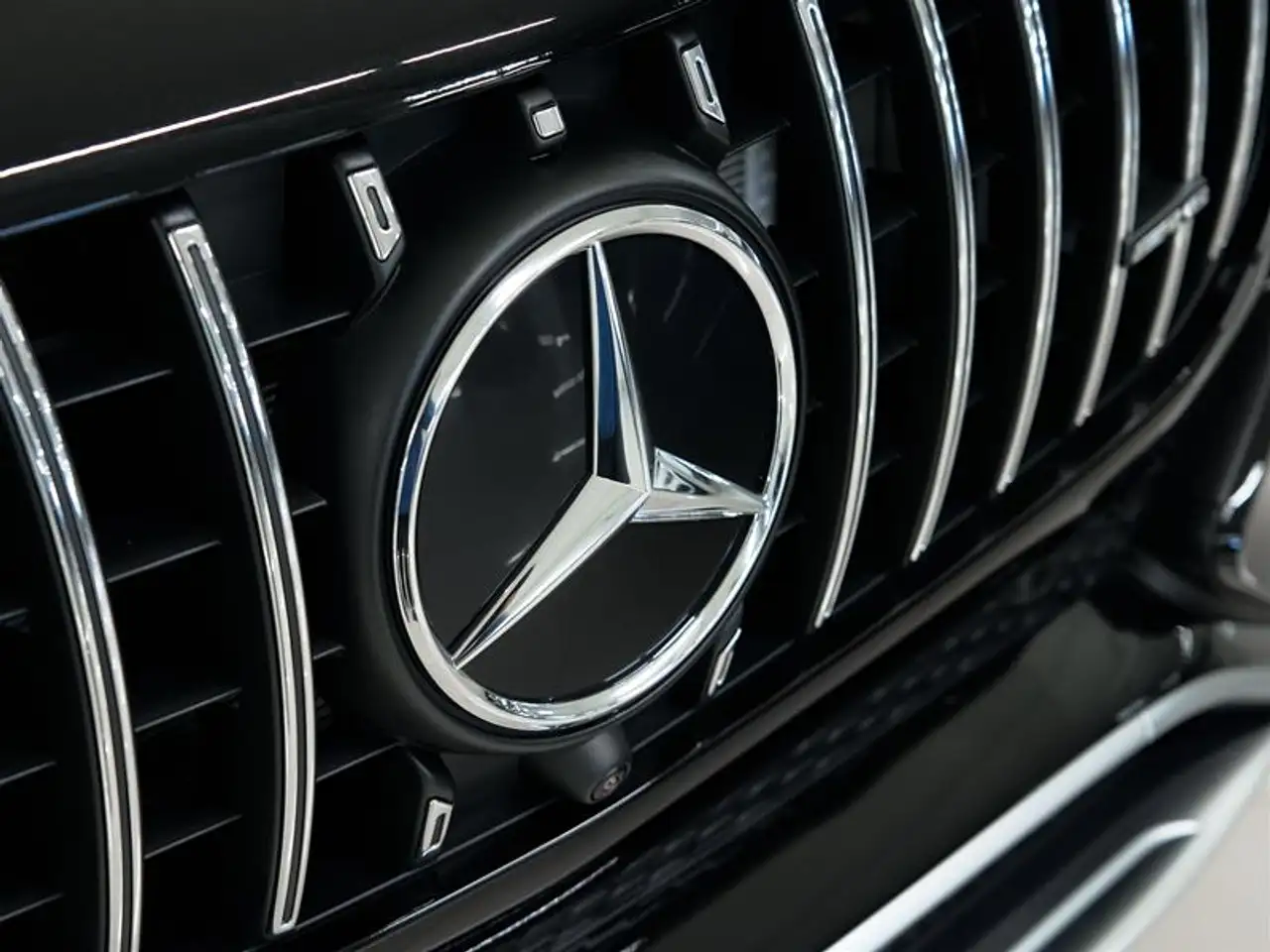Mercedes-Benz GLE - Image 9
