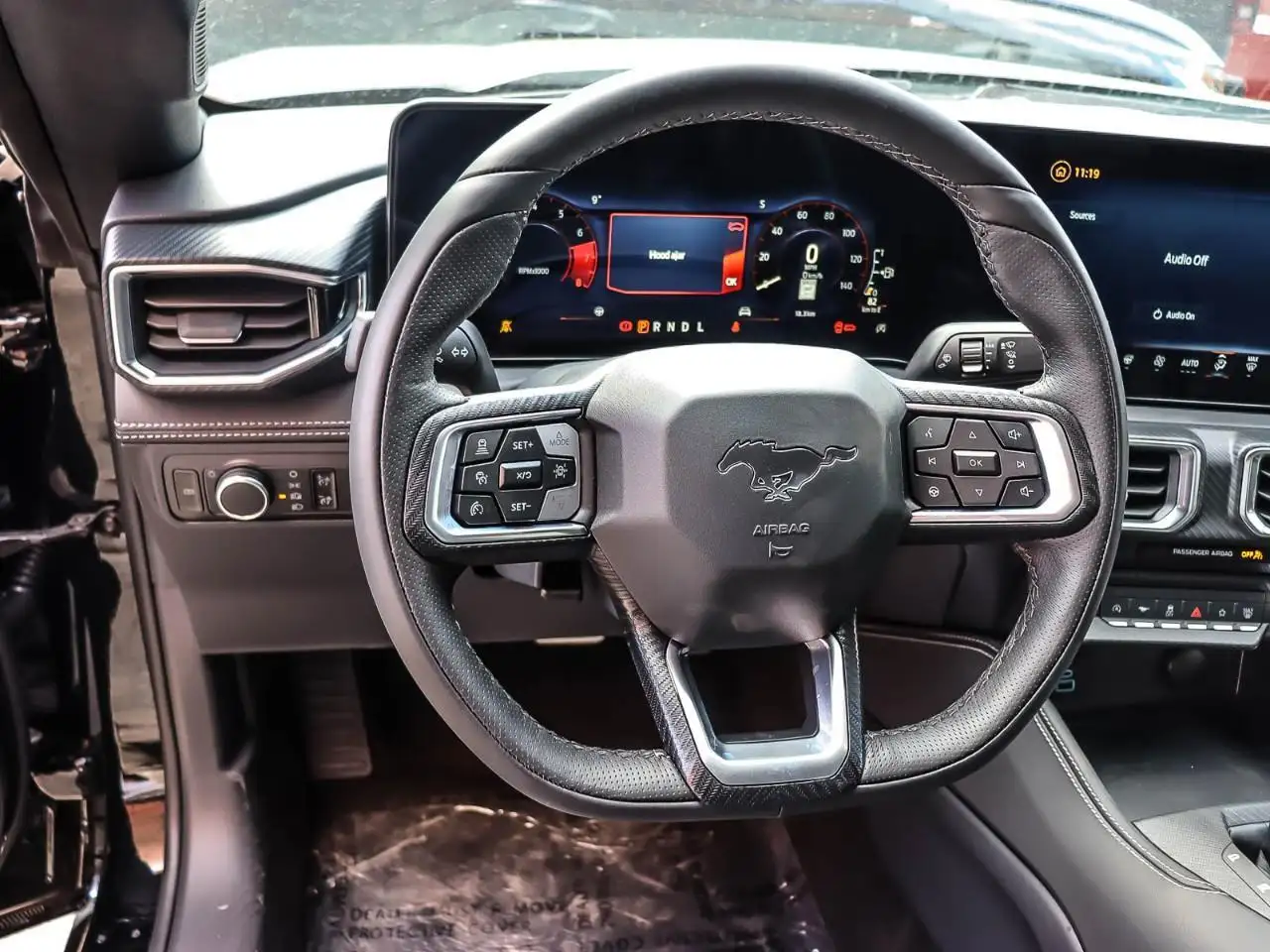 Ford Mustang - Image 8
