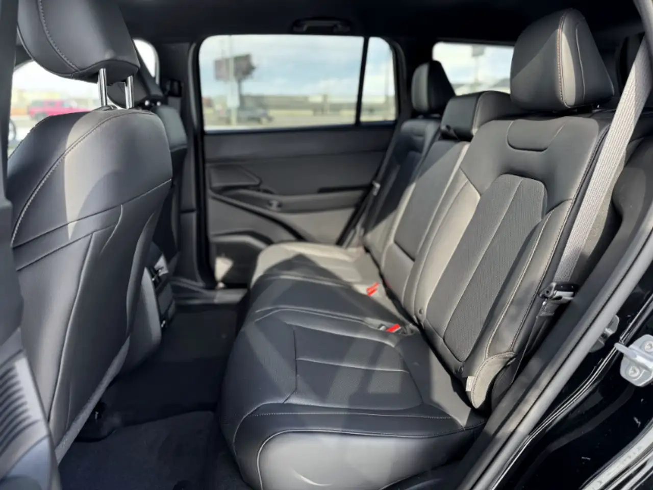 Jeep Cherokee - Image 21
