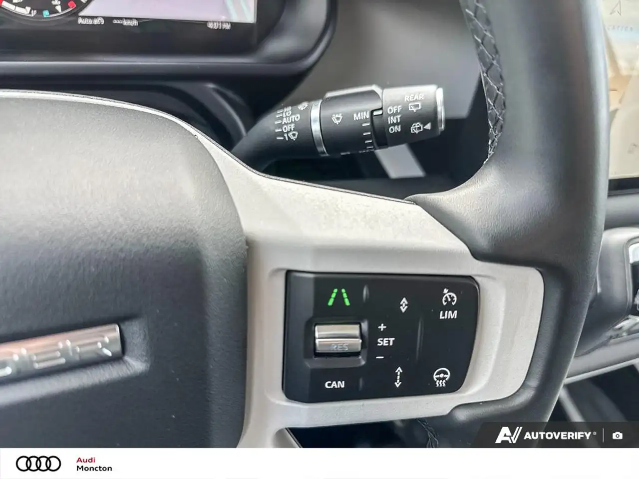 Land Rover Defender - Image 16