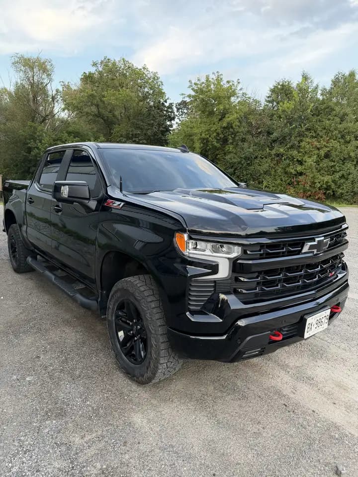 Chevrolet Silverado 1500 - Image 3