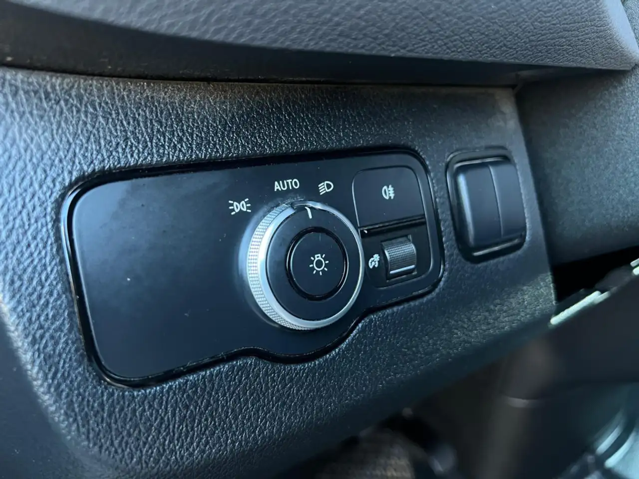 Mercedes-Benz Sprinter - Image 25