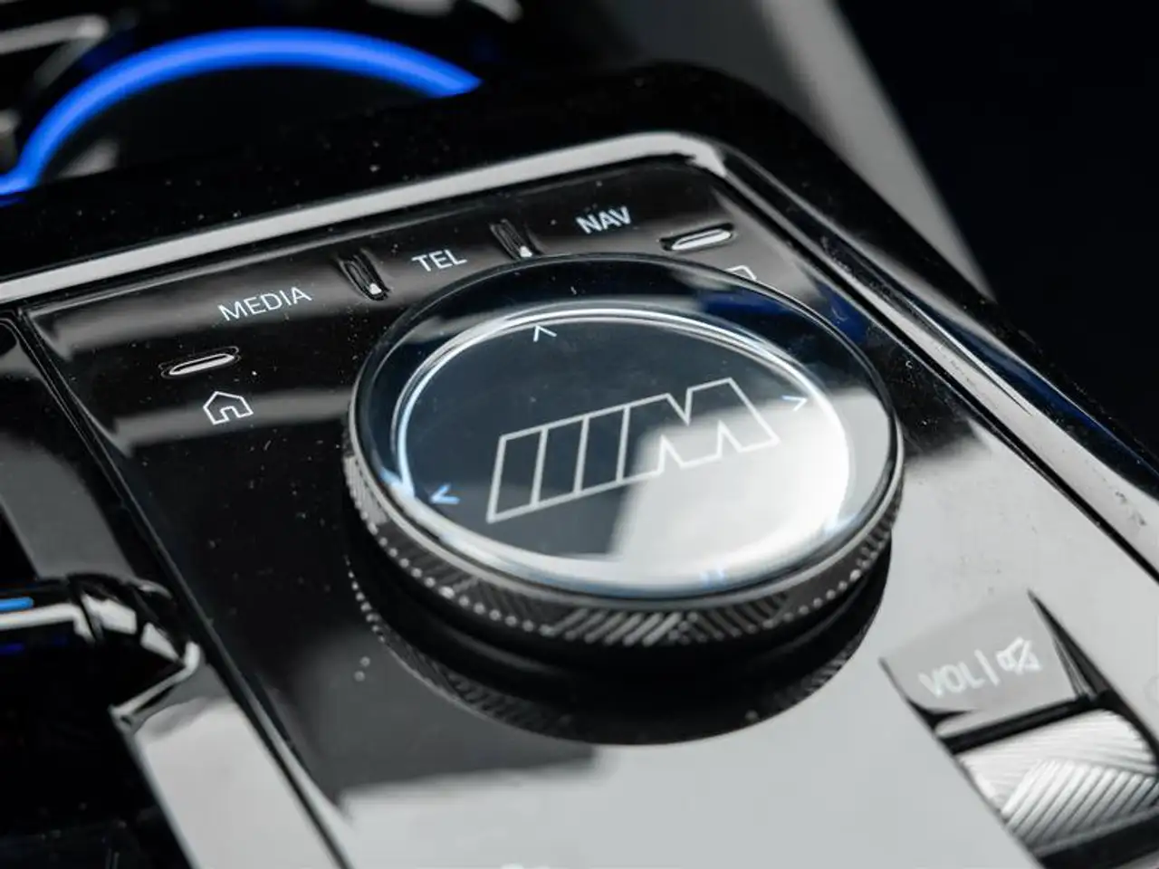 BMW M5 - Image 24