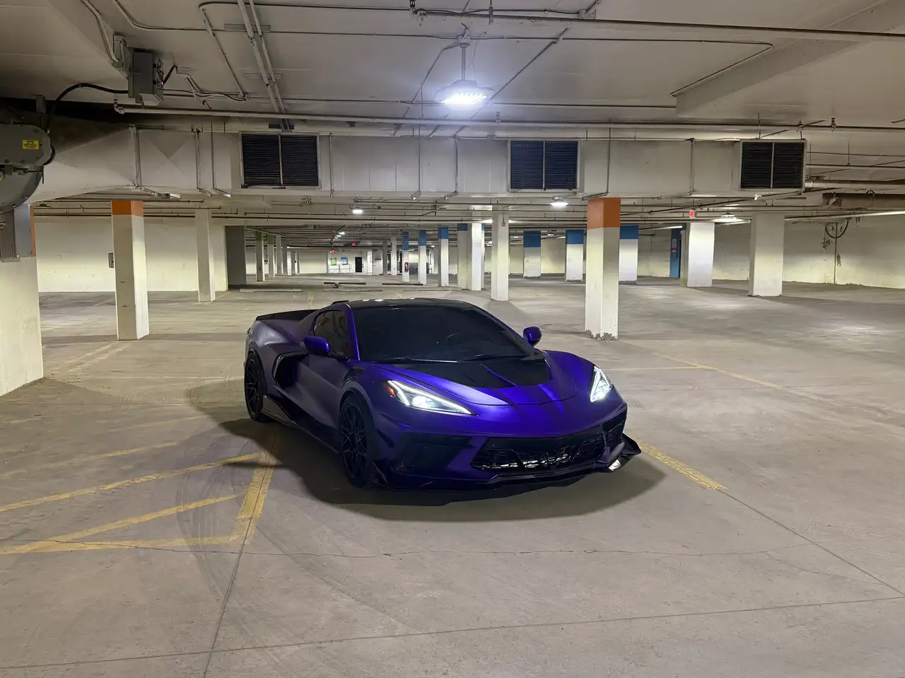 Chevrolet Corvette - Image 4