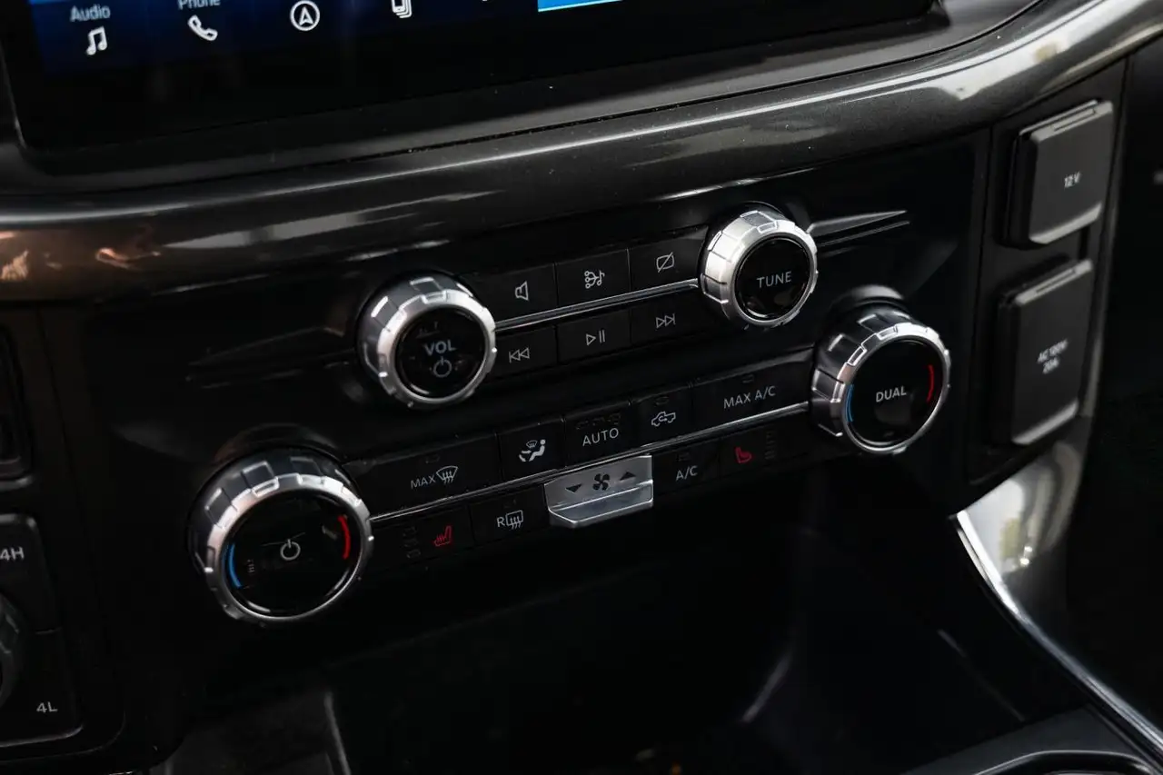 Ford F-150 - Image 18