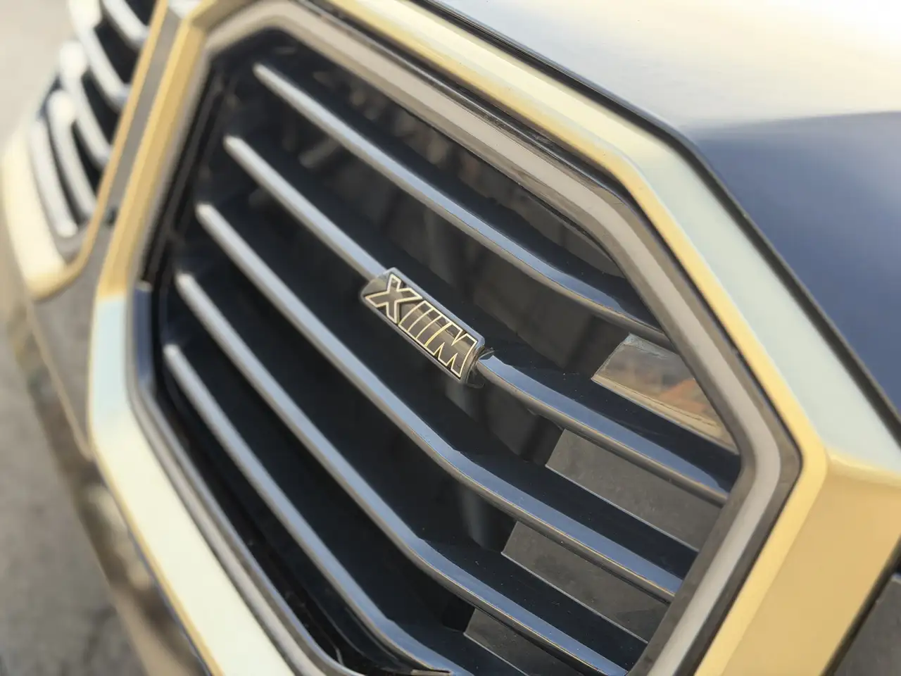 BMW XM - Image 13
