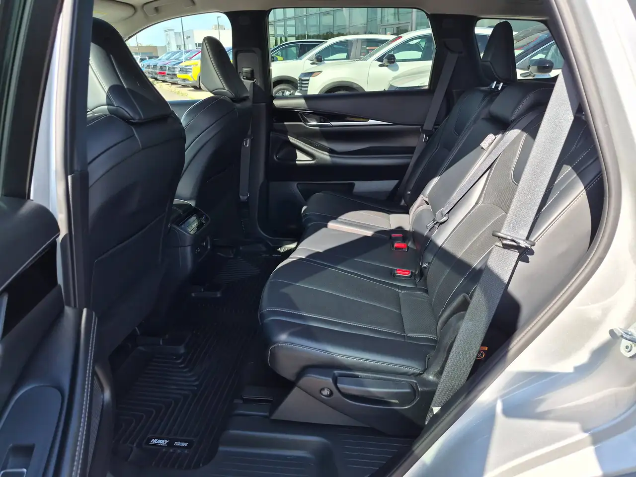 Infiniti QX60 - Image 11