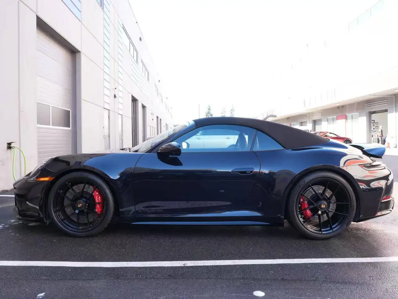 Porsche 911 - Image 20