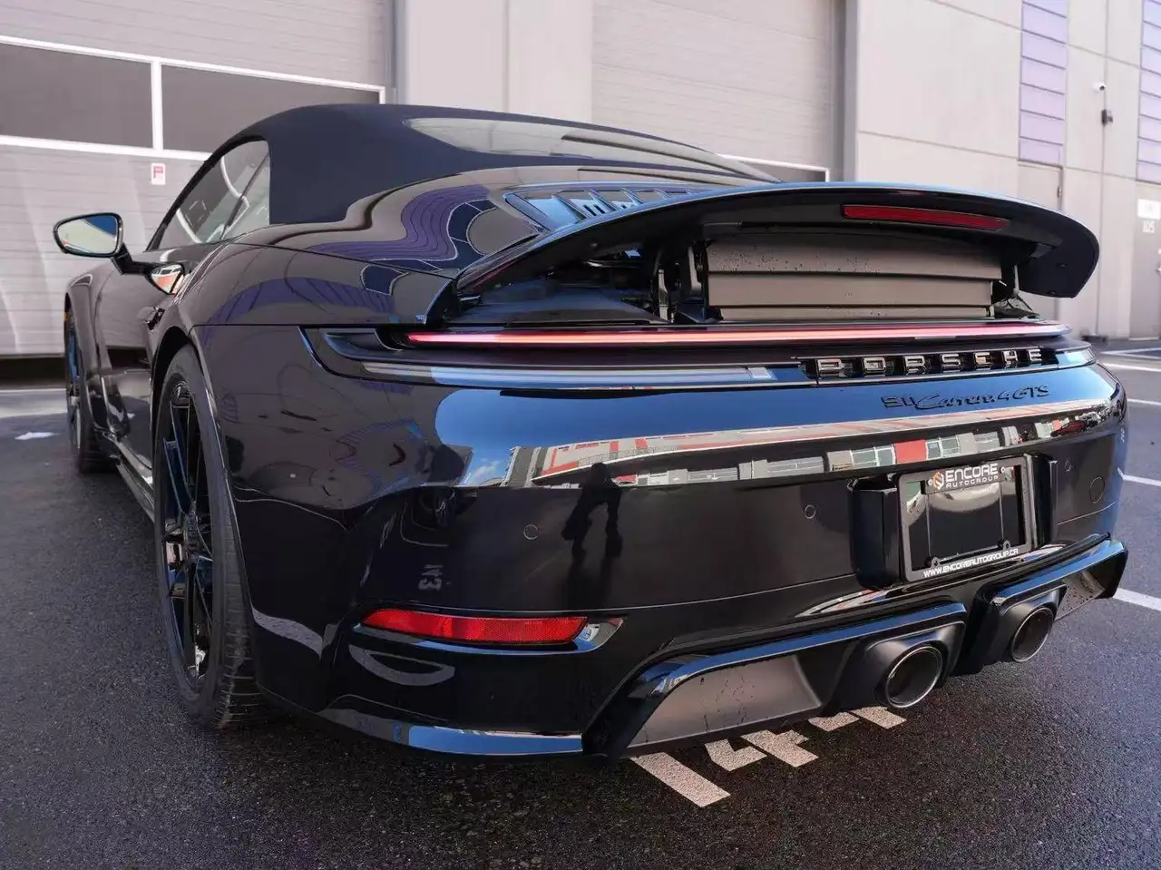 Porsche 911 - Image 27