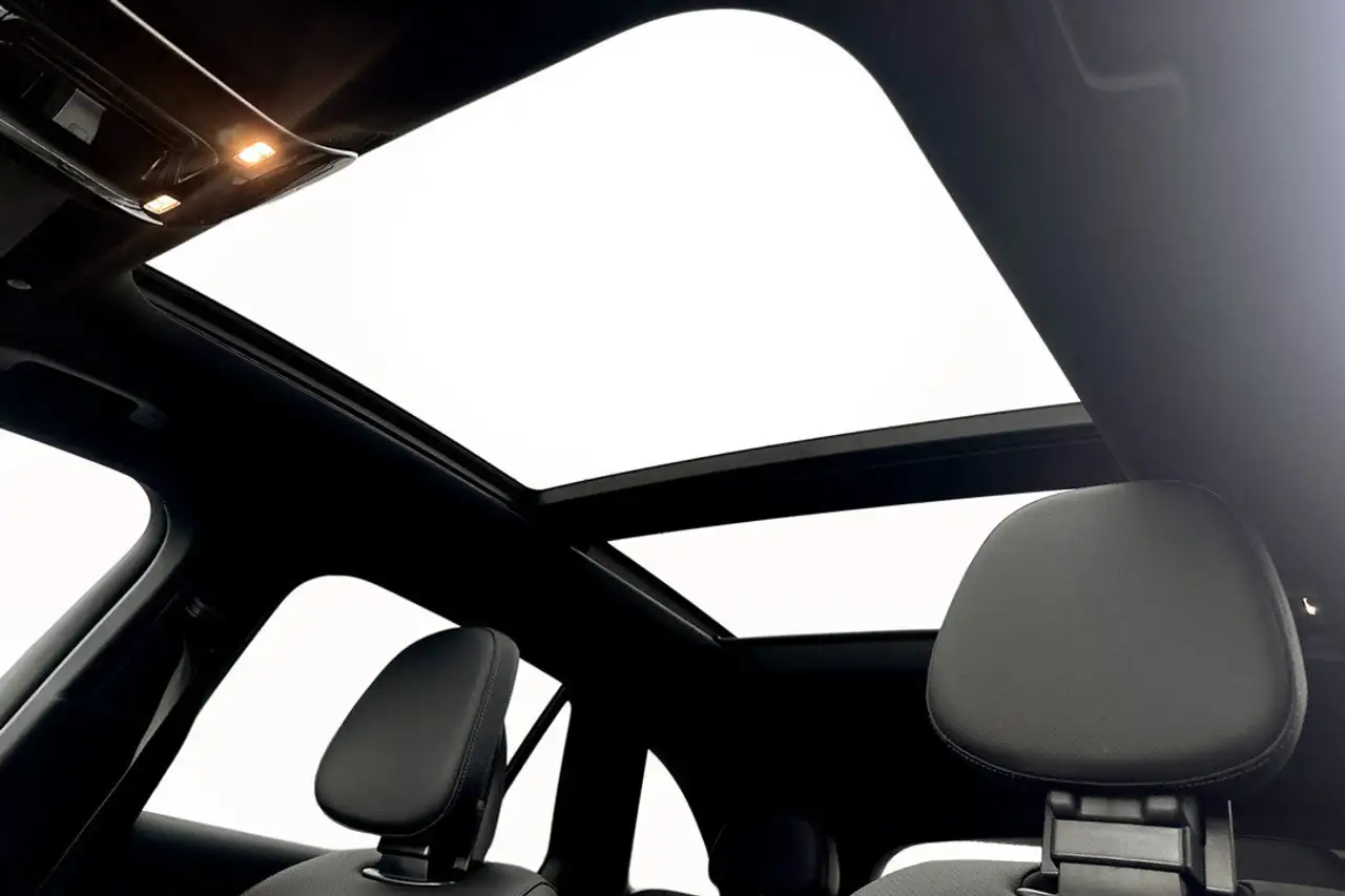 Mercedes-Benz GLC - Image 11