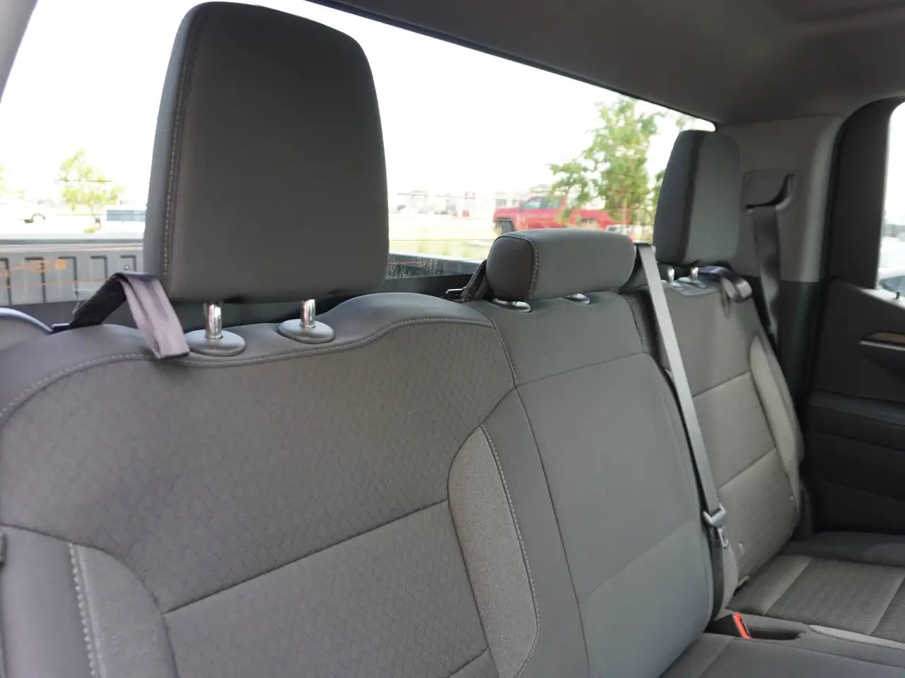 Chevrolet Silverado 1500 - Image 37