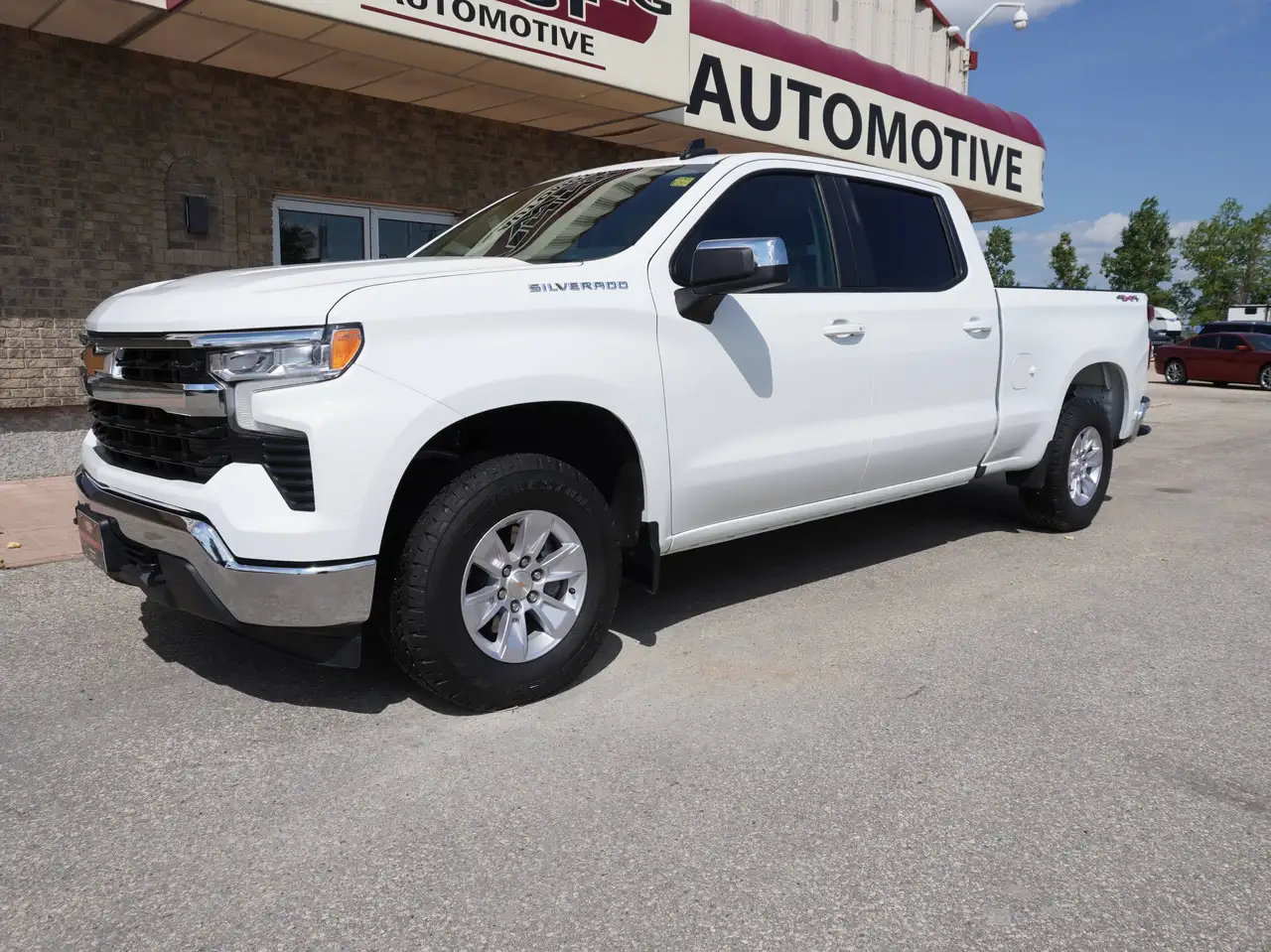 Chevrolet Silverado 1500 - Image 4