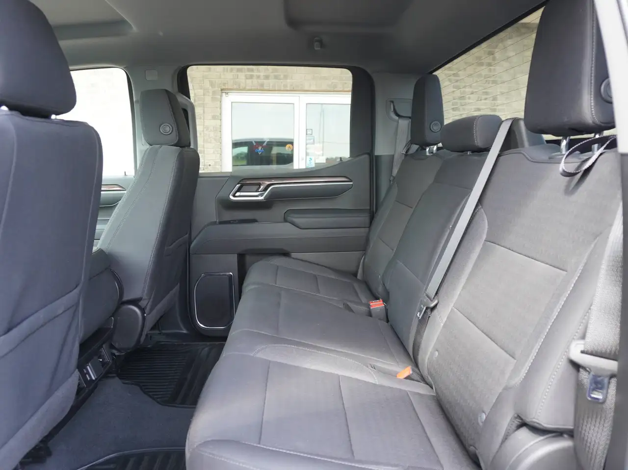 Chevrolet Silverado 1500 - Image 39