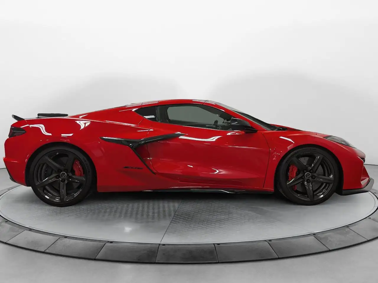 Chevrolet Corvette - Image 4