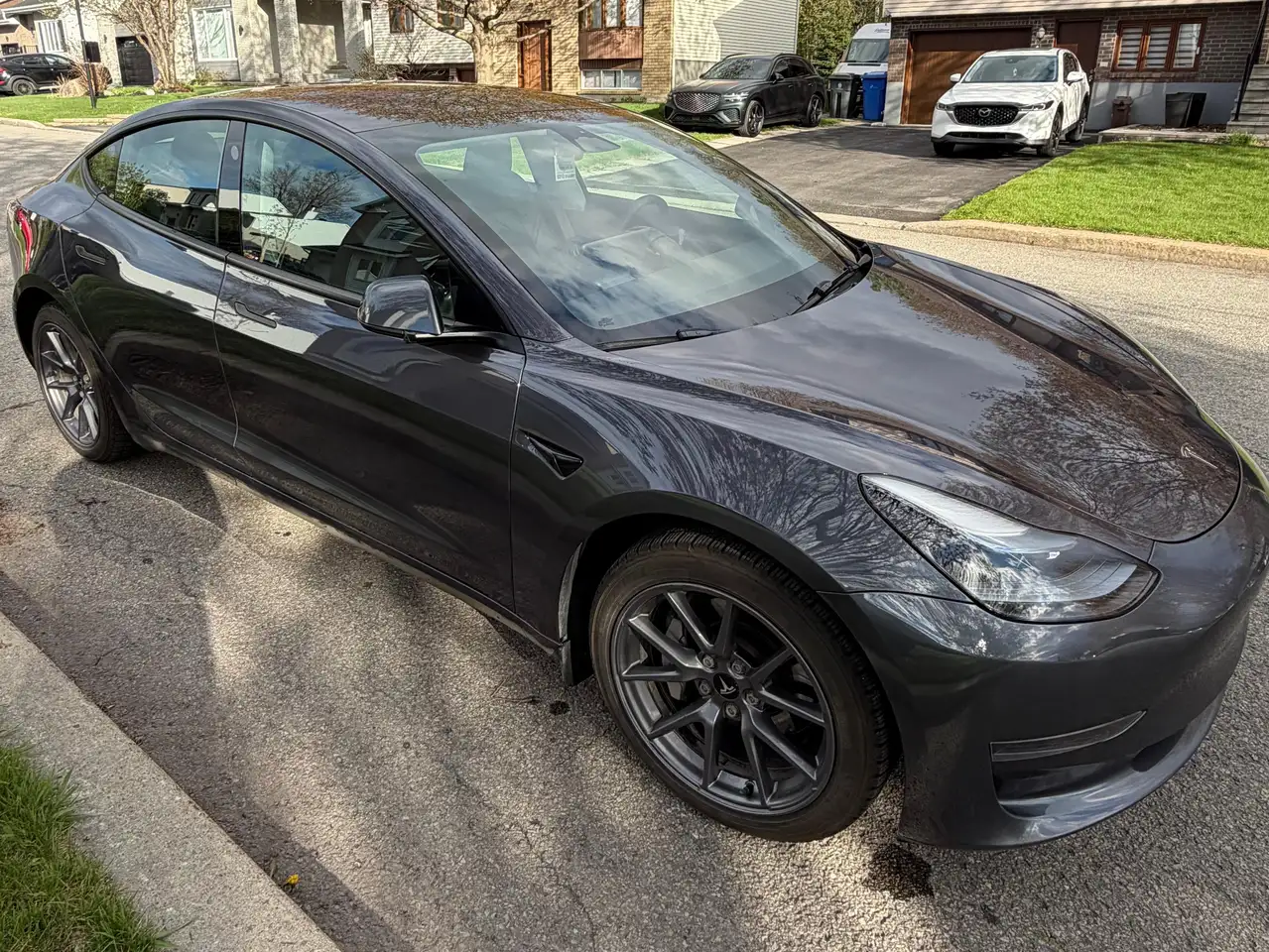 Tesla Model 3 - Image 4