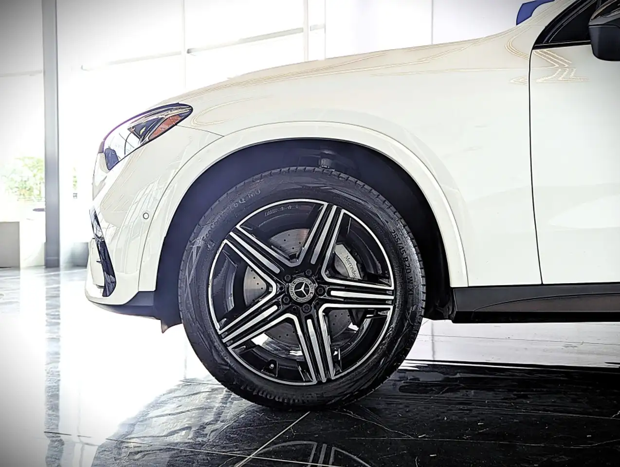 Mercedes-Benz GLC - Image 11