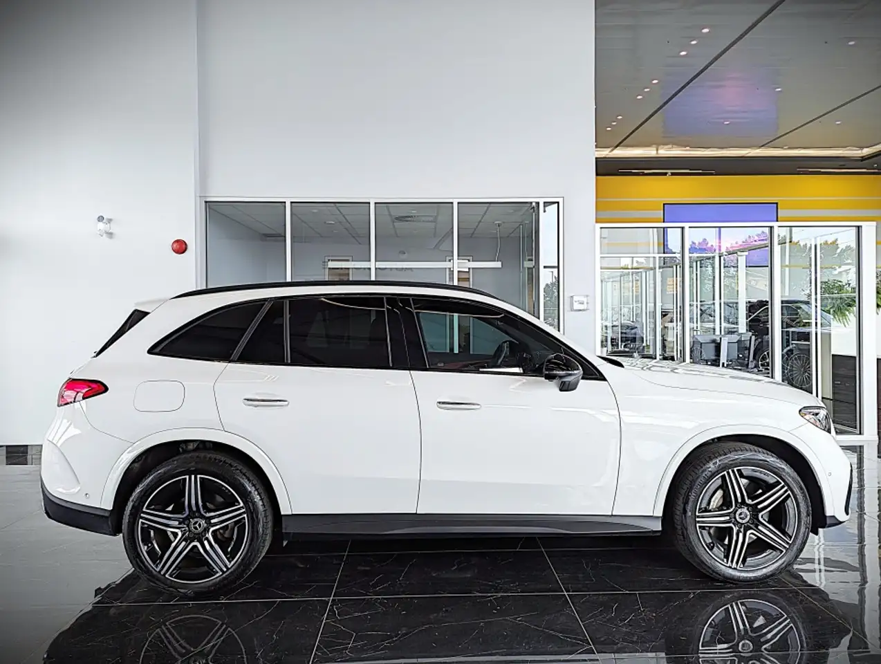 Mercedes-Benz GLC - Image 4