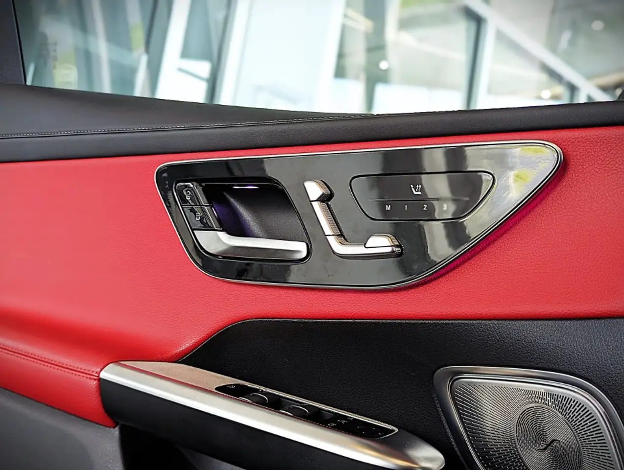 Mercedes-Benz GLC - Image 18
