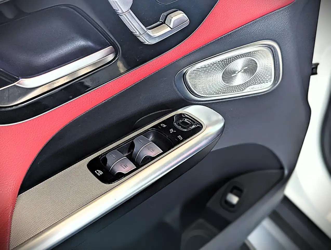 Mercedes-Benz GLC - Image 19