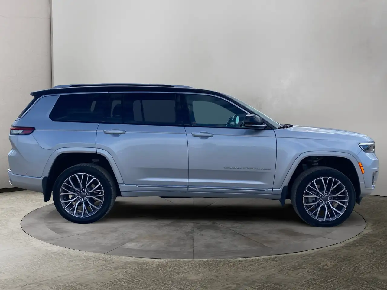 Jeep Grand Cherokee - Image 6