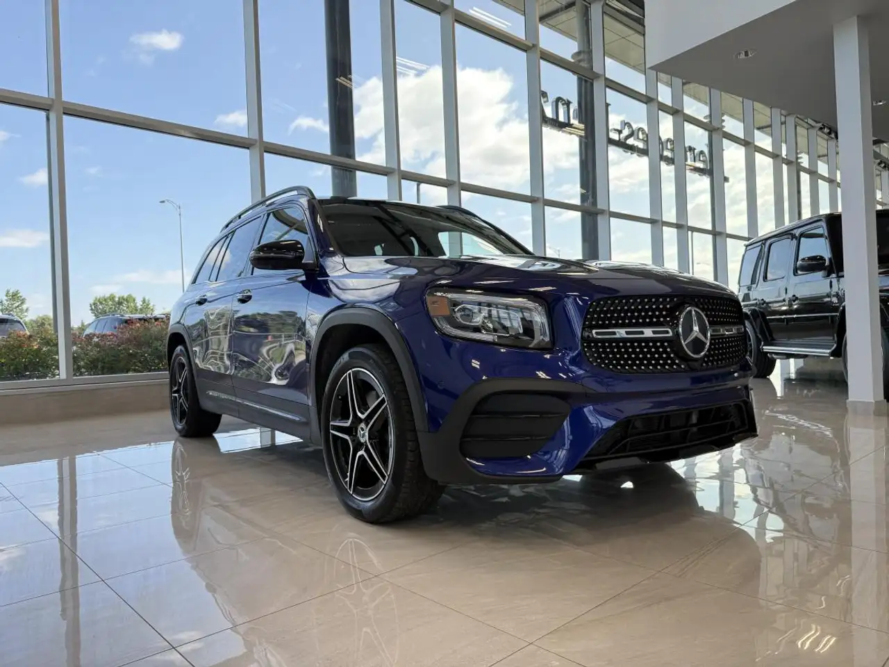 Mercedes-Benz GLB - Image 1