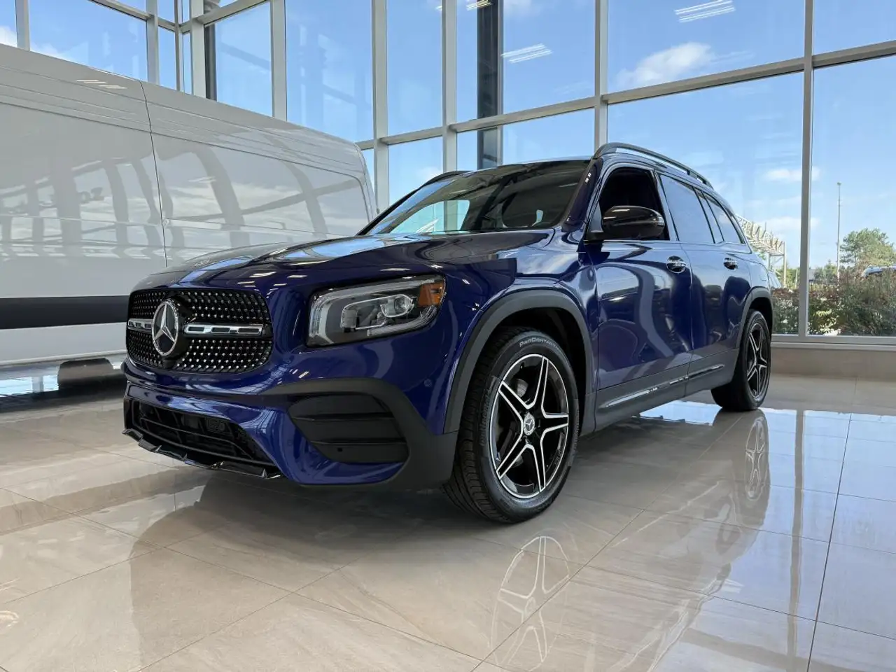 Mercedes-Benz GLB - Image 3
