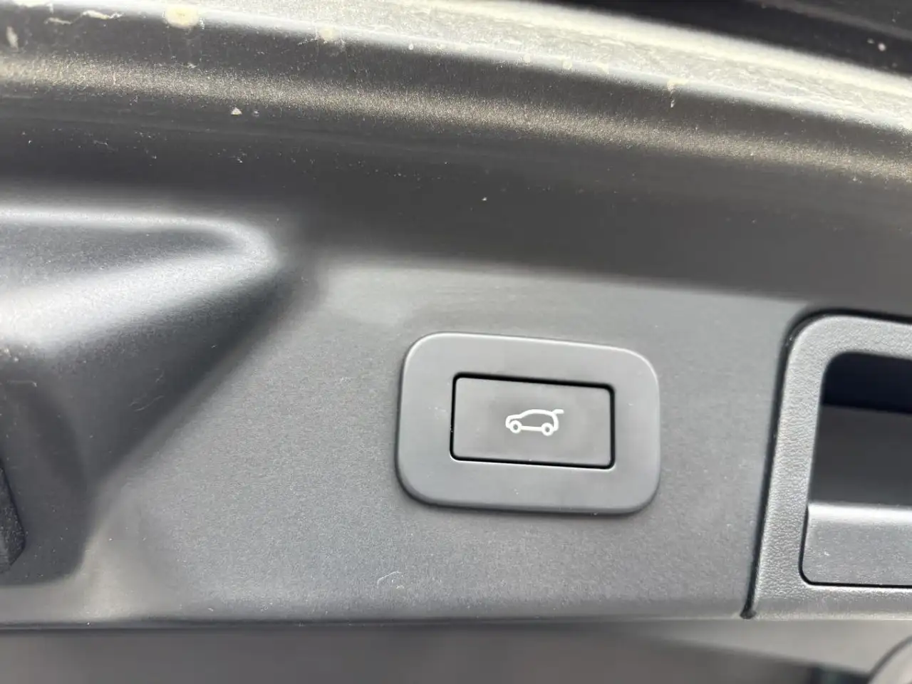 Land Rover Range Rover Velar - Image 7