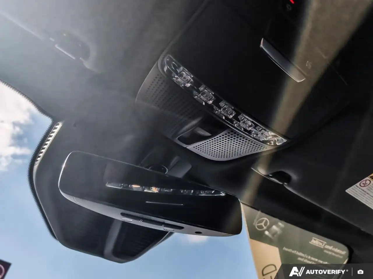 Mercedes-Benz GLC - Image 21