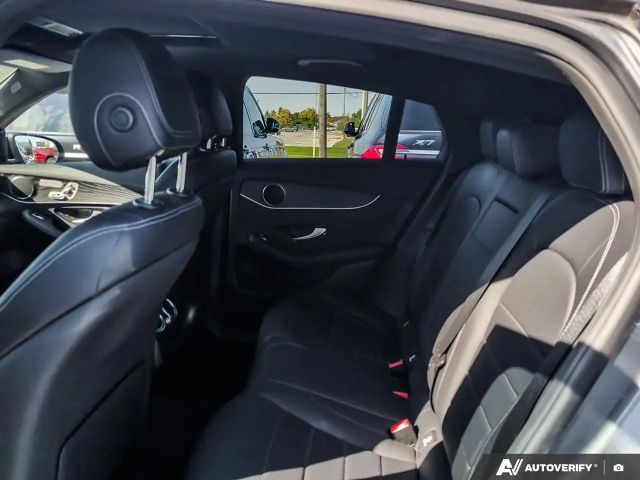 Mercedes-Benz GLC - Image 23