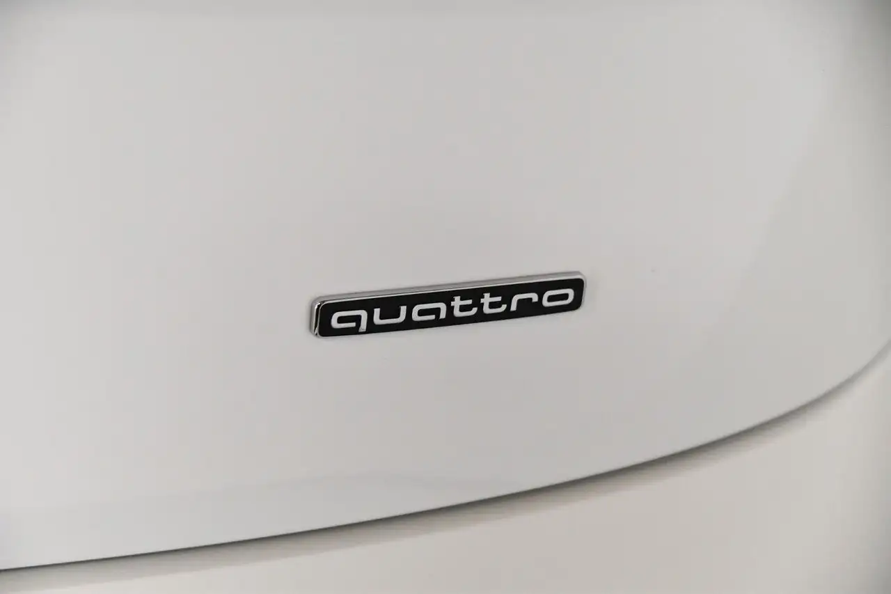 Audi Q5 - Image 10