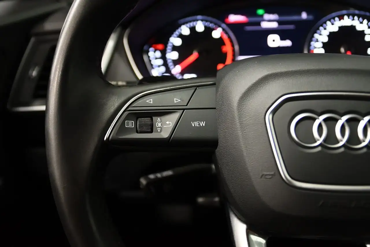 Audi Q5 - Image 25